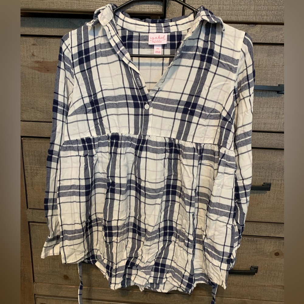 Maternity Tops. Brands including: Pinkblush, Boohoo and H&M. Various sizes.